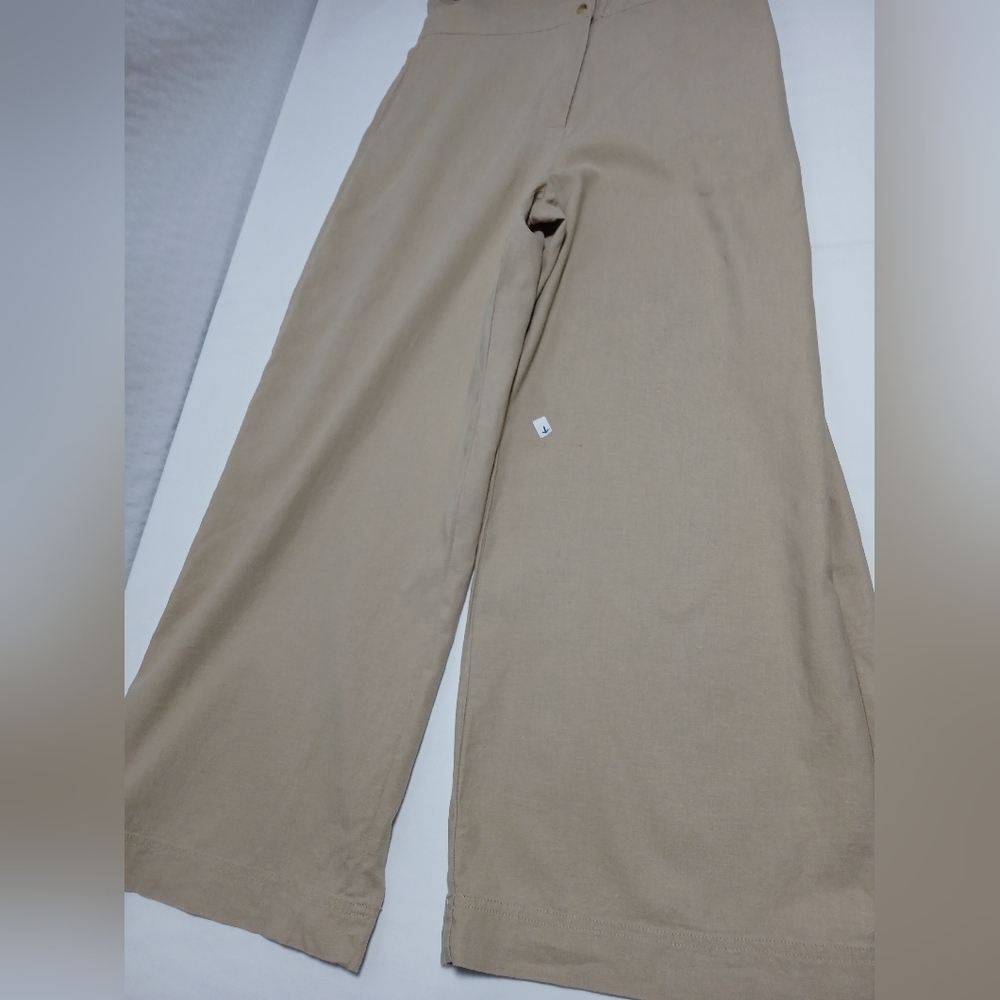 Micheal Kors Linen/ Cotton Wide Leg Jumpsuit. Size M - Picture 13 of 13